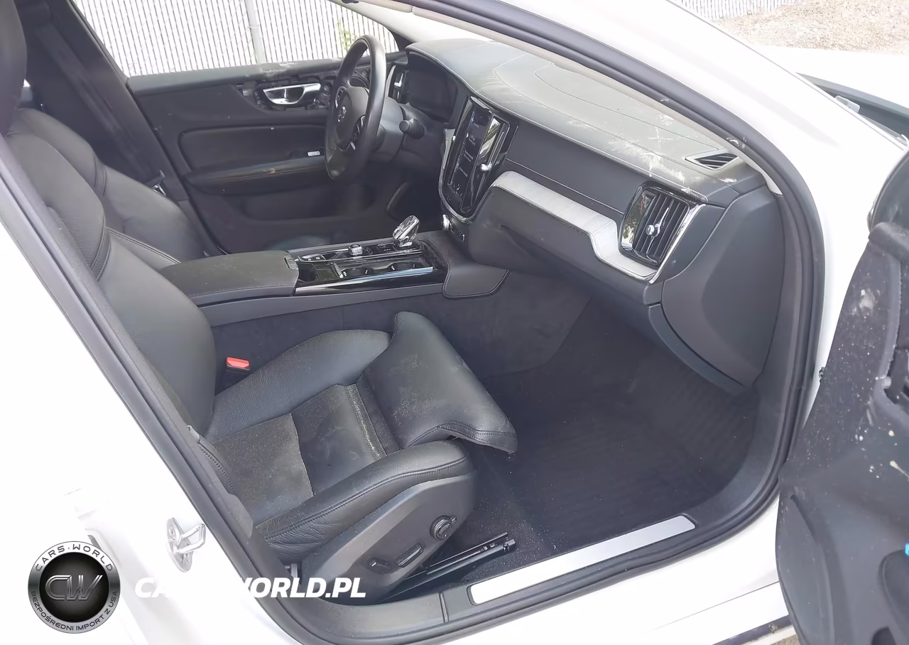 2022 Volvo S60 Recharge Plug-In Hybrid T8 Inscription Extended Range VIN:7JRH60FL9NG193140 - 5