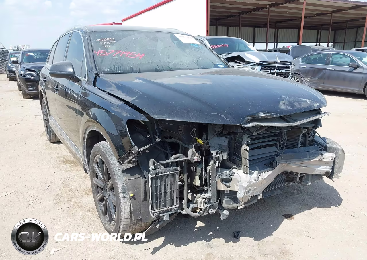 2018 Audi Q7 3.0T Premium VIN:WA1LAAF70JD044007 - 1