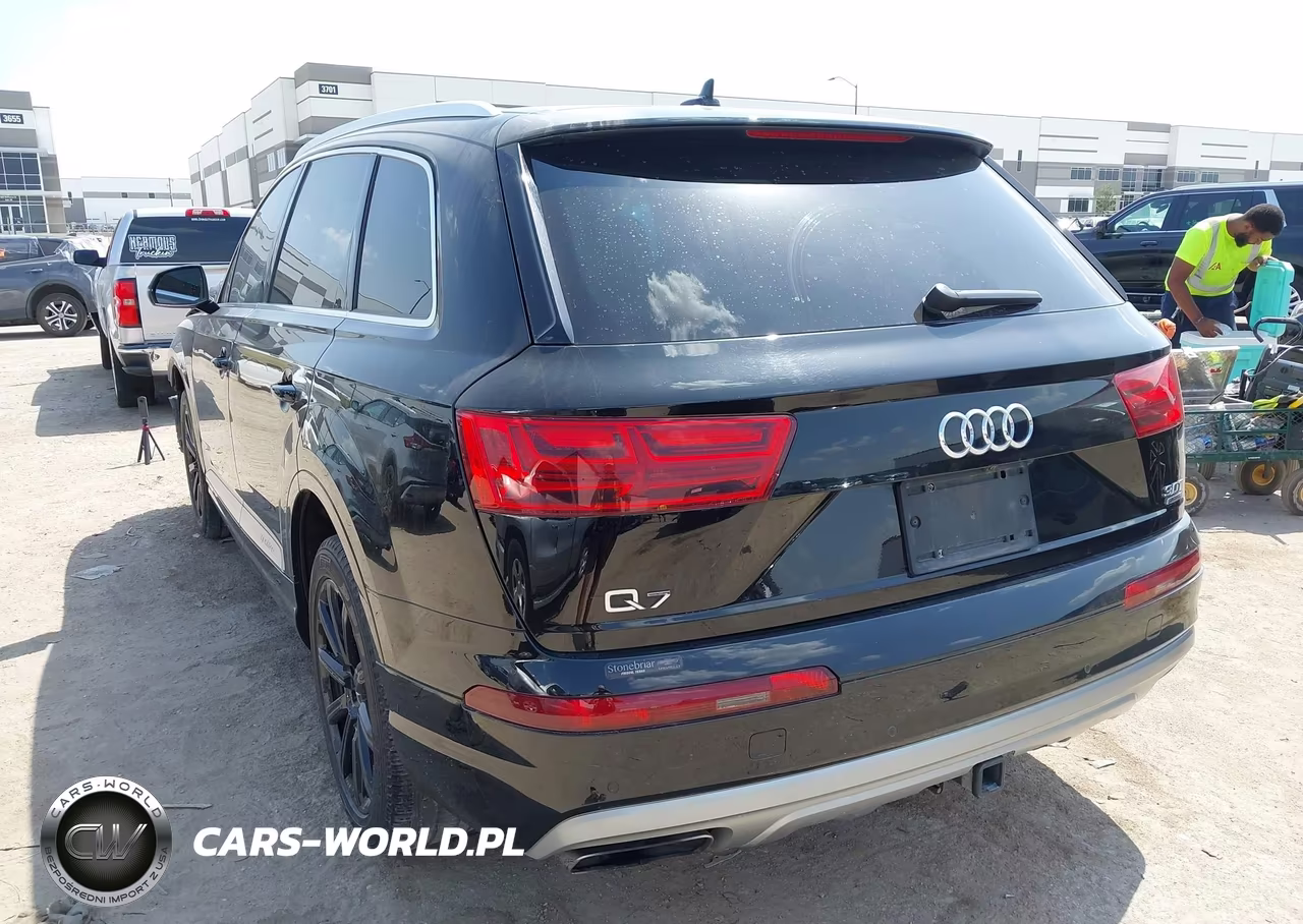 2018 Audi Q7 3.0T Premium VIN:WA1LAAF70JD044007 - 3