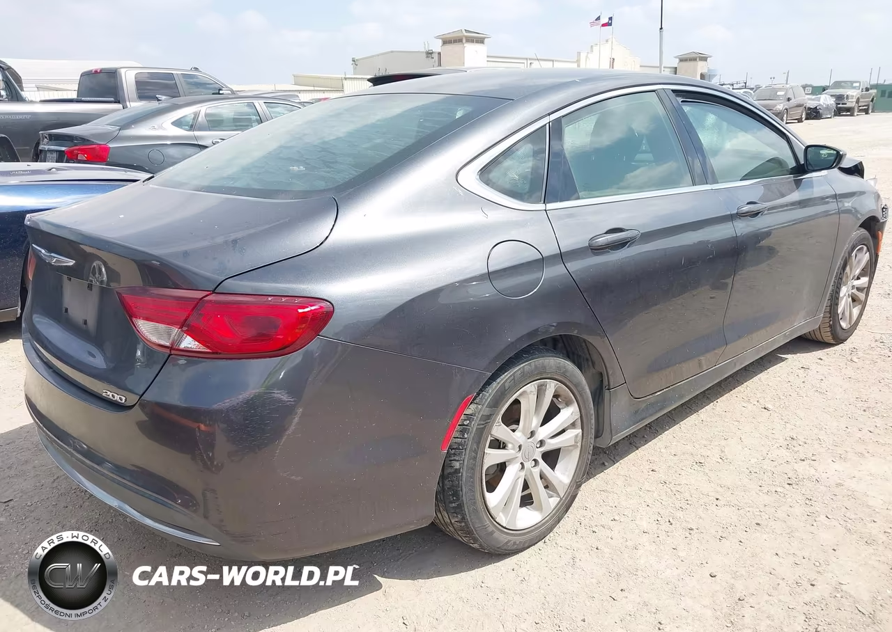 2015 Chrysler 200 Limited VIN:1C3CCCAB5FN635169 - 4