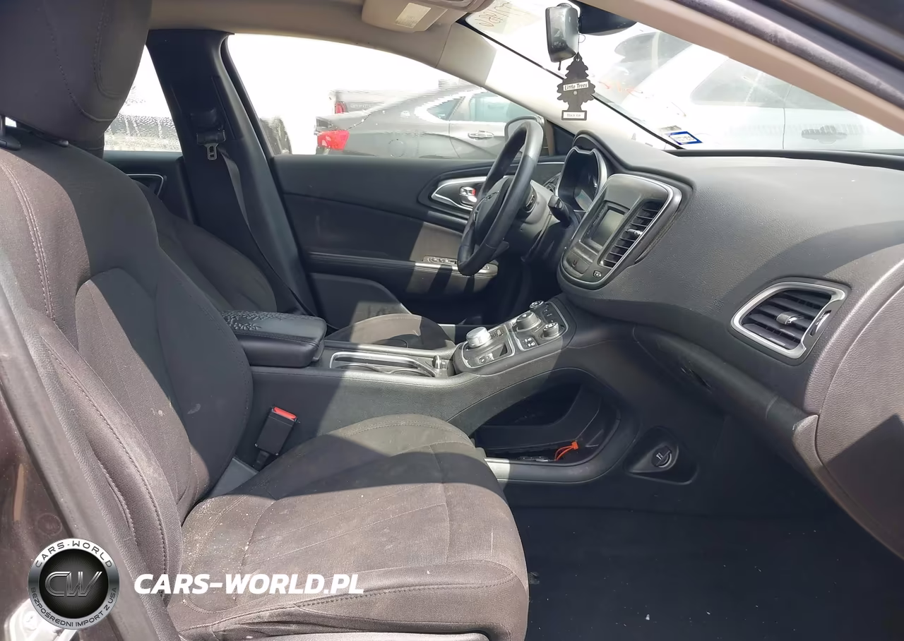 2015 Chrysler 200 Limited VIN:1C3CCCAB5FN635169 - 5