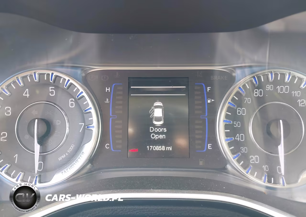 2015 Chrysler 200 Limited VIN:1C3CCCAB5FN635169 - 7