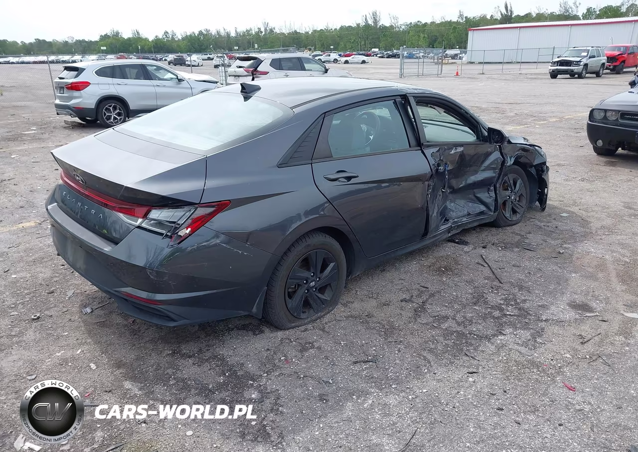 2022 Hyundai Elantra Sel VIN:5NPLM4AG3NH081803 - 4