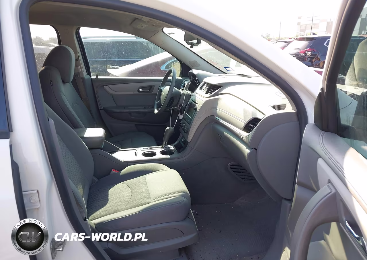 2014 Chevrolet Traverse Ls VIN:1GNKRFKD8EJ277599 - 5