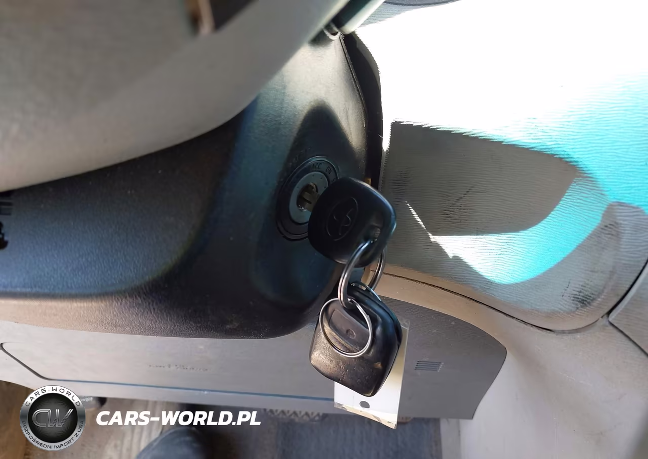2011 Toyota Sienna Le V6 VIN:5TDKK3DC6BS004272 - 11