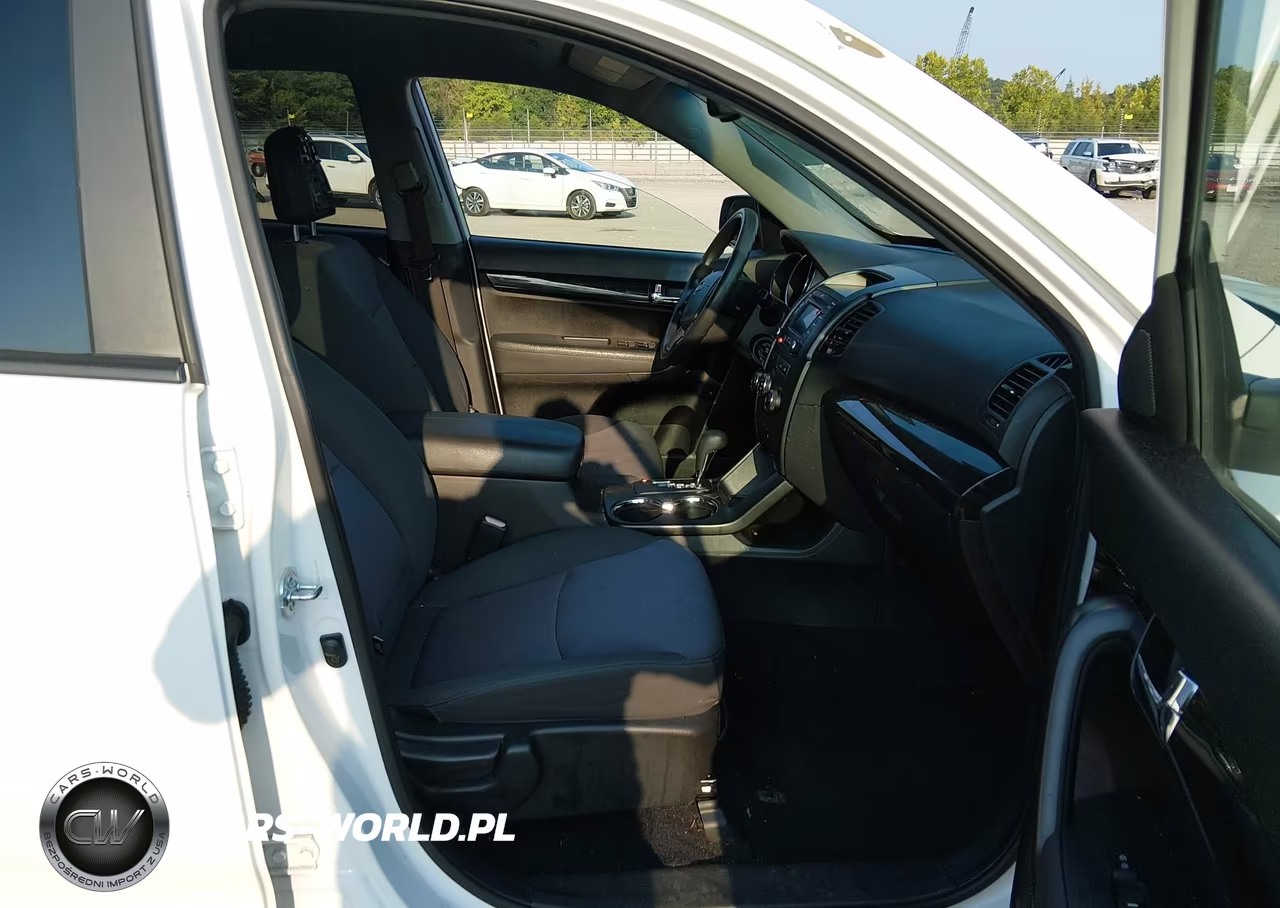 2013 Kia Sorento Lx VIN:5XYKT3A63DG384019 - 5