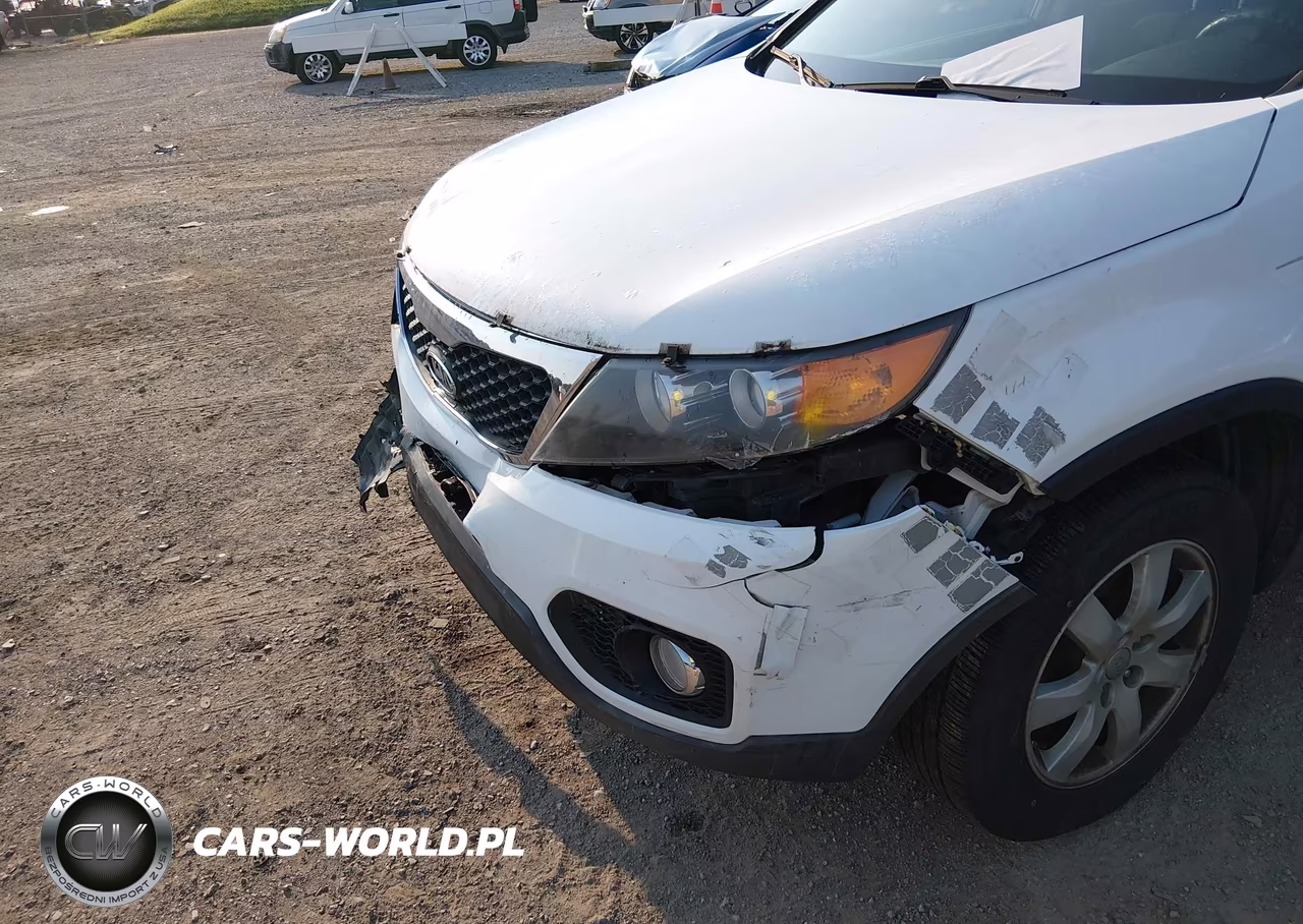 2013 Kia Sorento Lx VIN:5XYKT3A63DG384019 - 6