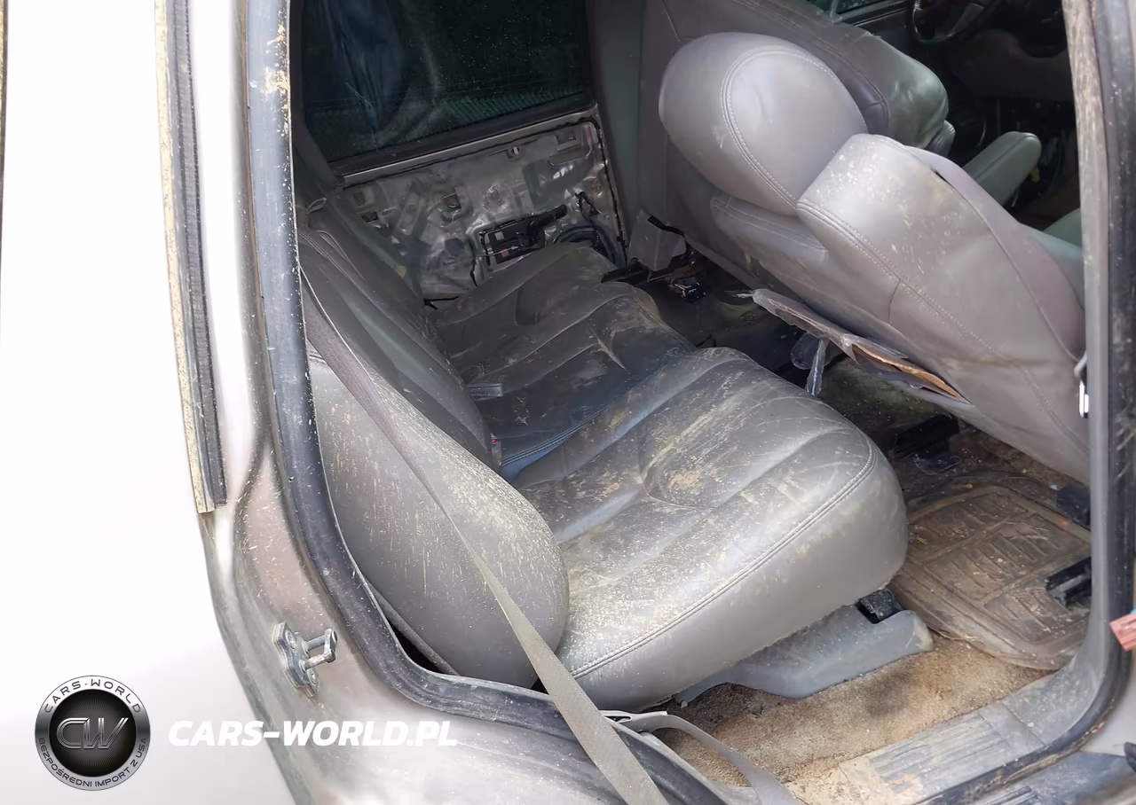 2003 Chevrolet Tahoe Ls VIN:1GNEK13Z73J149088 - 8