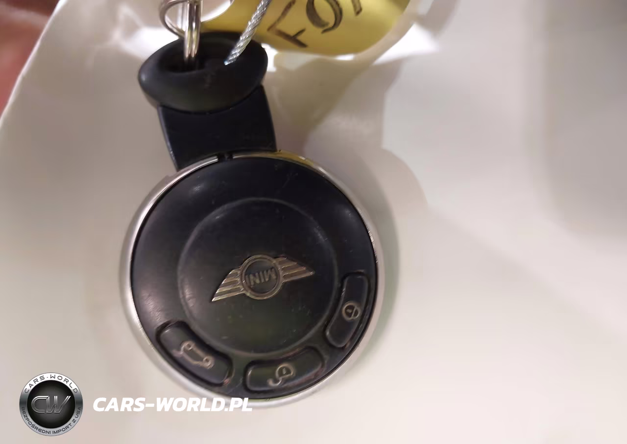 2012 Mini Cooper Countryman VIN:WMWZB3C56CWM03070 - 11