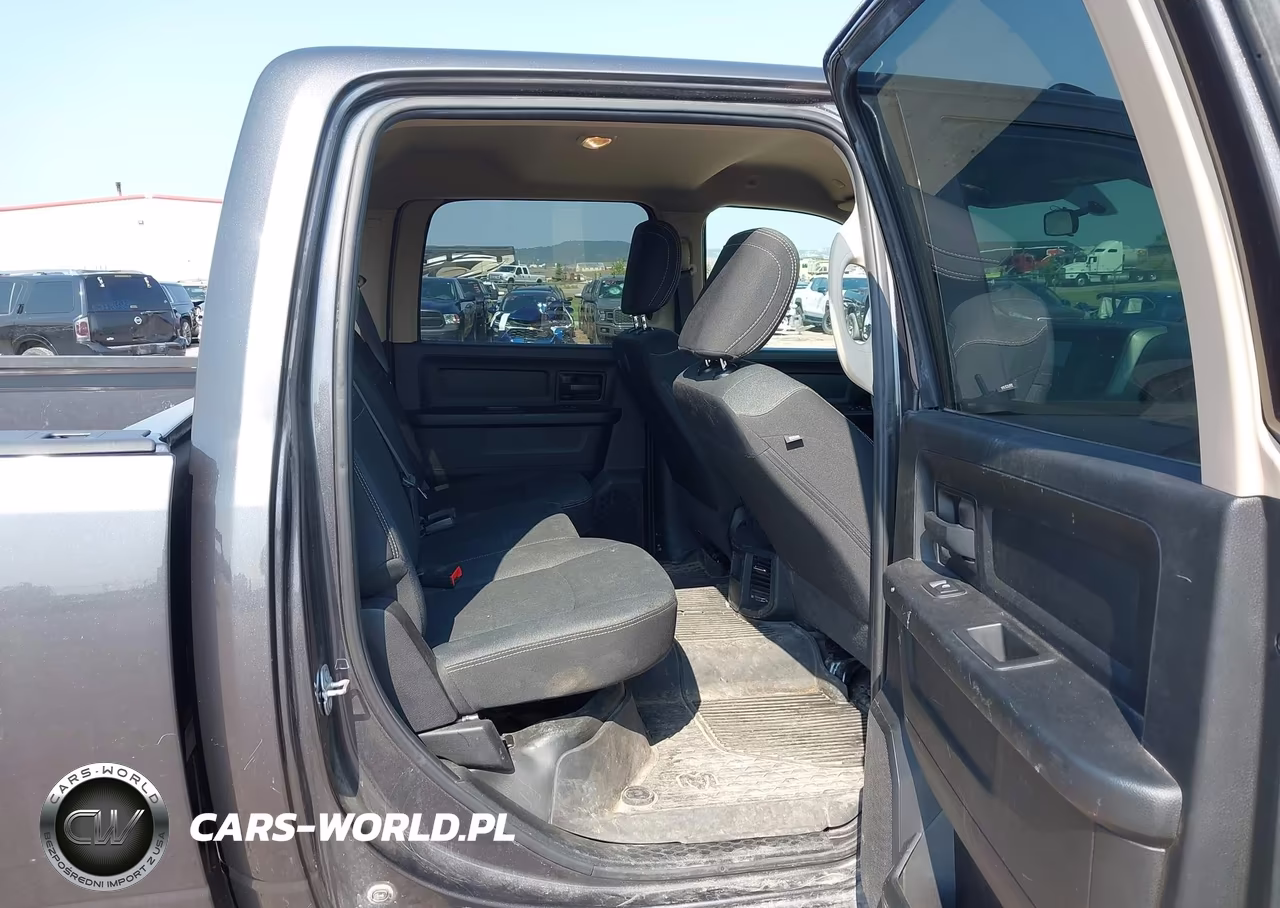 2020 Ram 2500 Tradesman 4X4 8' Box VIN:3C6UR5HJ1LG234351 - 8