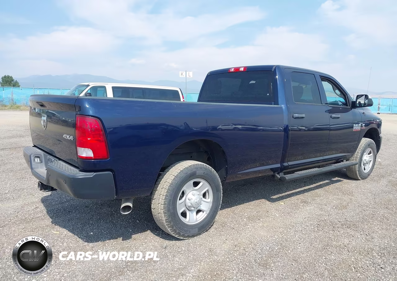 2017 Ram 3500 Tradesman 4X4 8' Box VIN:3C63R3GL0HG718988 - 4