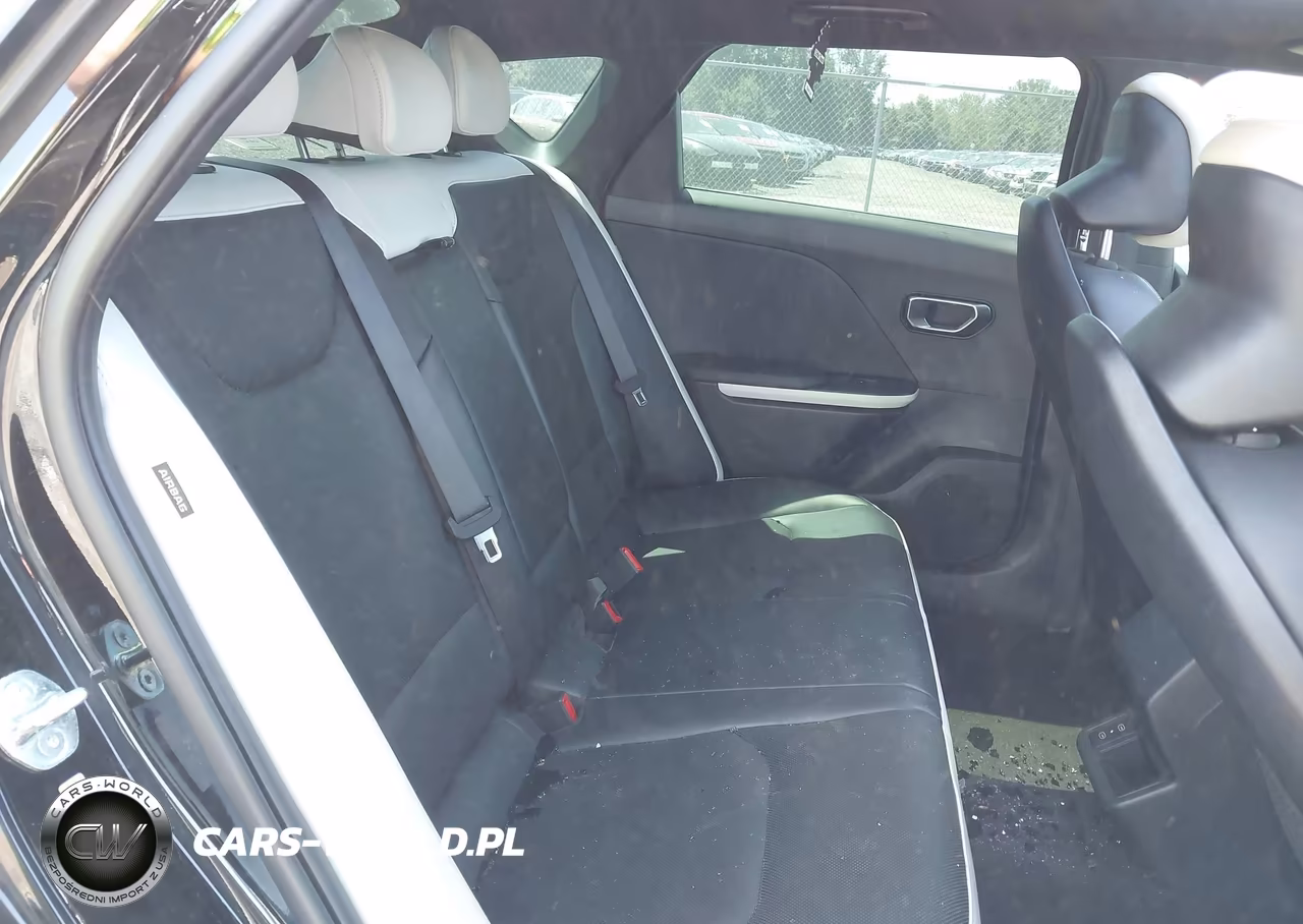 2025 Kia K4 Gt-Line VIN:3KPFW4DE4SE164416 - 8