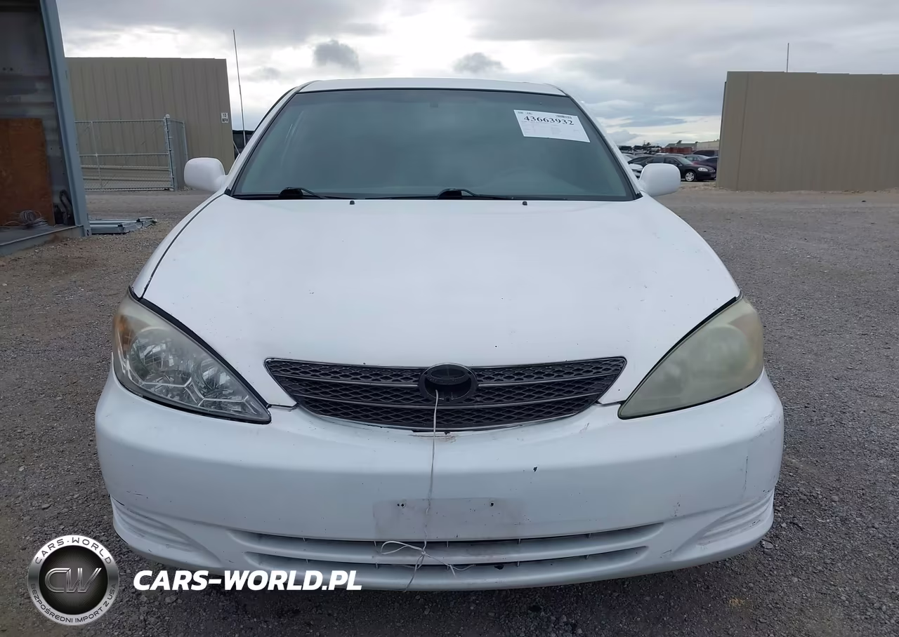 2002 Toyota Camry Le VIN:4T1BE32K92U022323 - 12