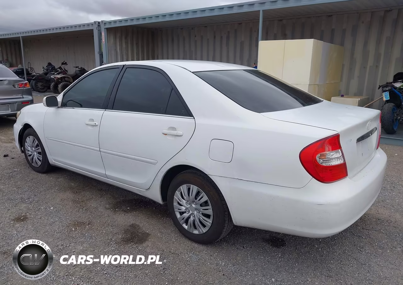 2002 Toyota Camry Le VIN:4T1BE32K92U022323 - 3