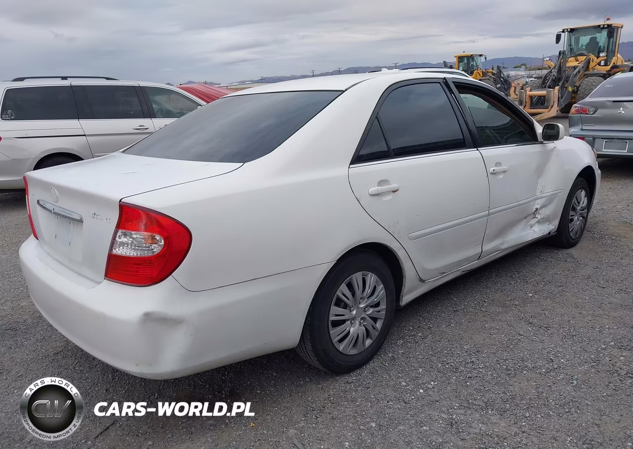 2002 Toyota Camry Le VIN:4T1BE32K92U022323 - 4