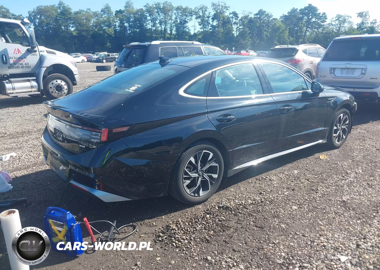 2024 Hyundai Sonata Sel VIN:KMHL64JA8RA365605 - 4