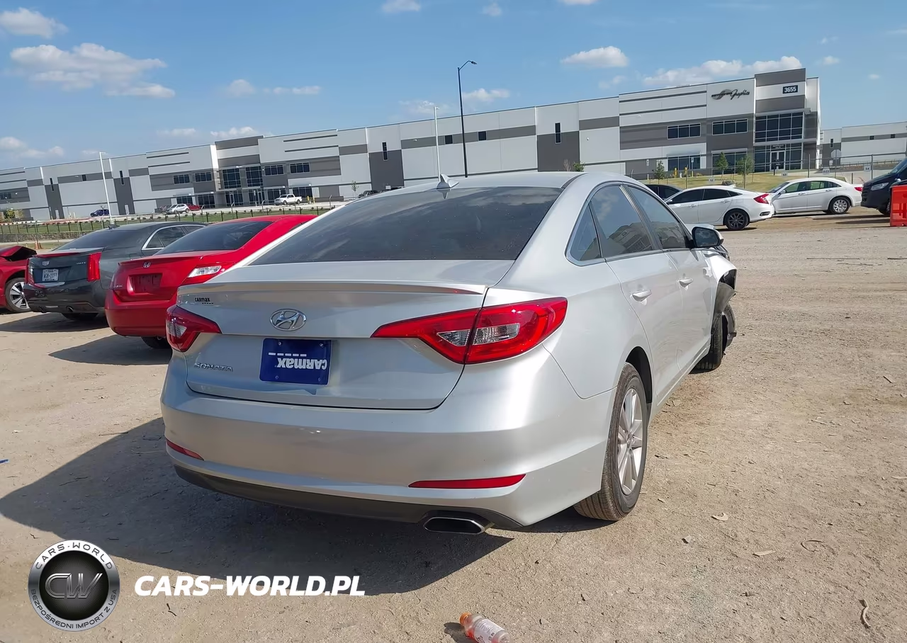 2017 Hyundai Sonata VIN:5NPE24AF8HH596287 - 4