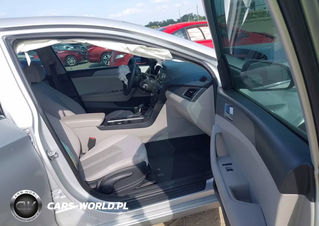 2017 Hyundai Sonata VIN:5NPE24AF8HH596287 - 5