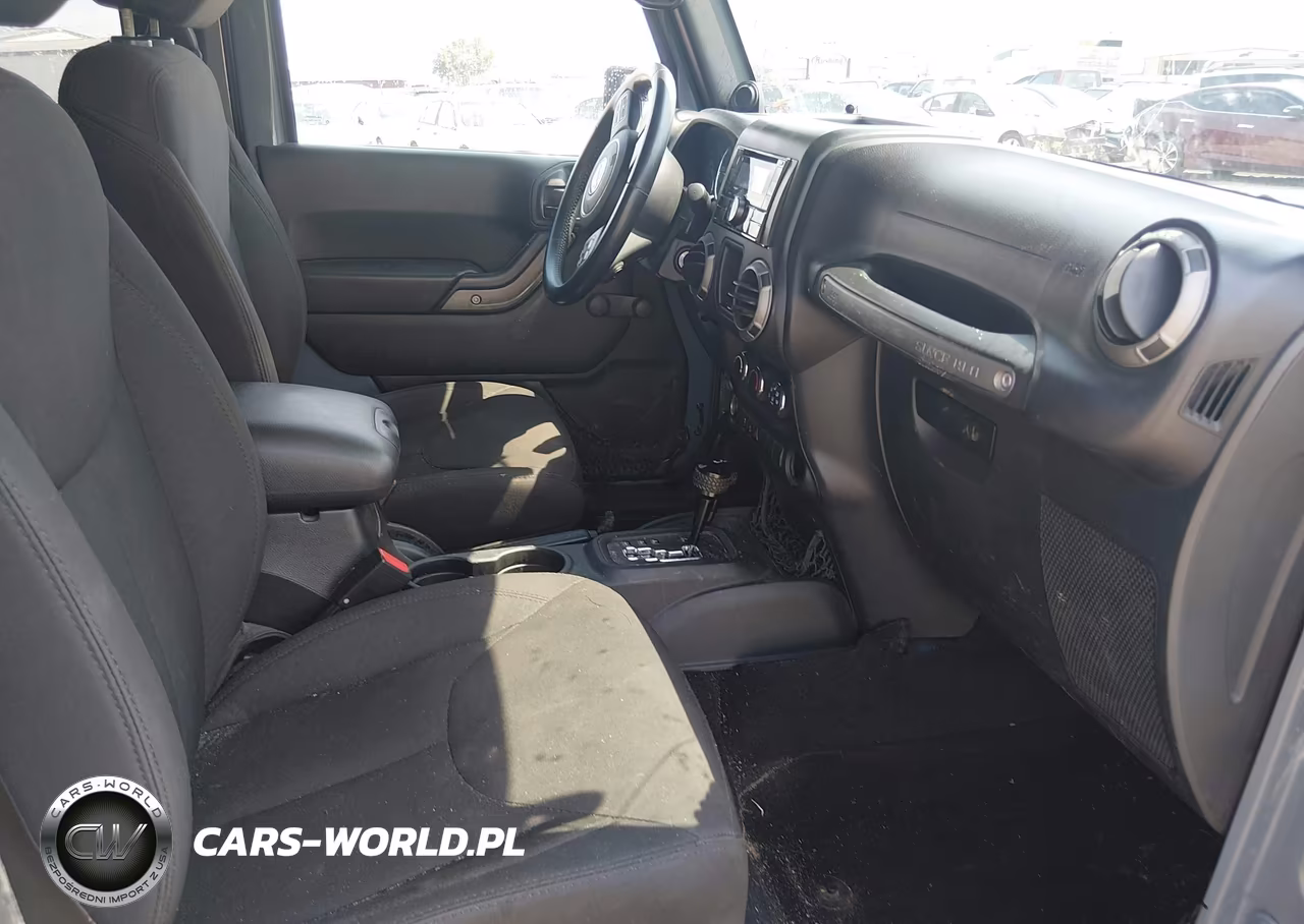 2014 Jeep Wrangler Willys Wheeler VIN:1C4AJWAG3EL253917 - 5