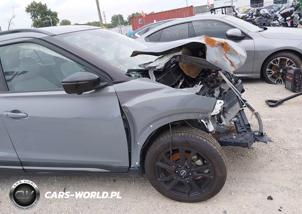 2023 Nissan Kicks Sr Xtronic Cvt VIN:3N1CP5DV0PL561858 - 17