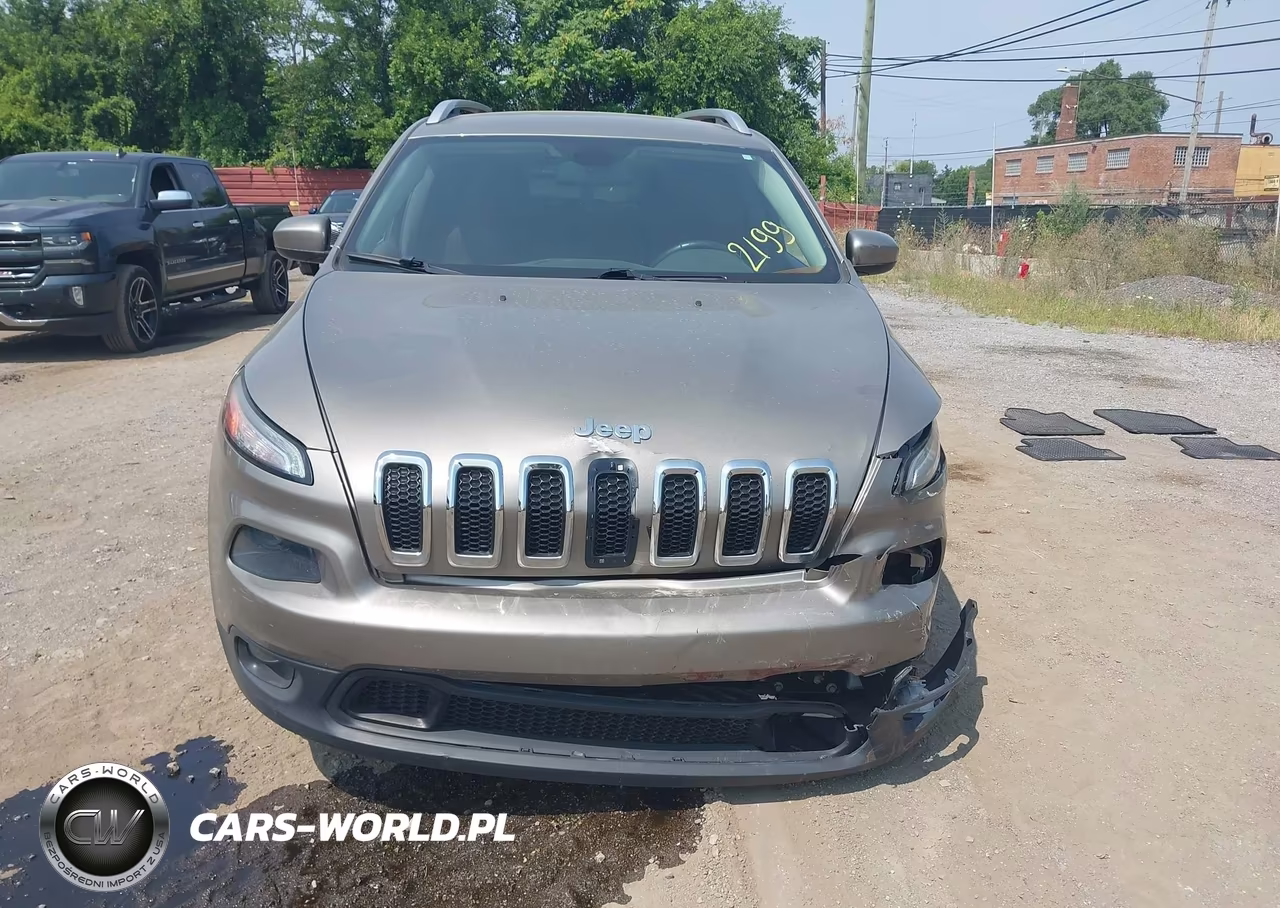 2016 Jeep Cherokee Latitude VIN:1C4PJLCB5GW312199 - 12
