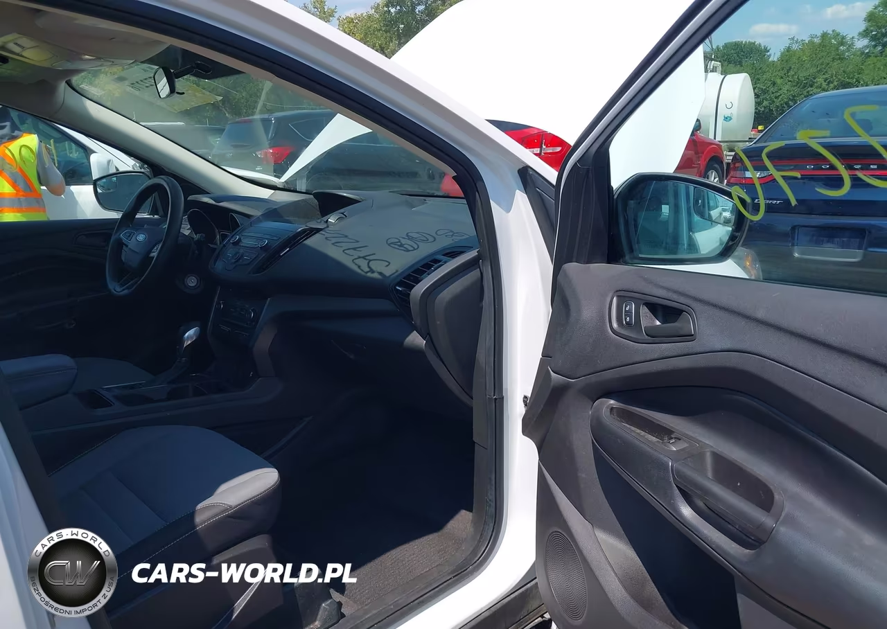 2019 Ford Escape S VIN:1FMCU0F71KUA60883 - 5