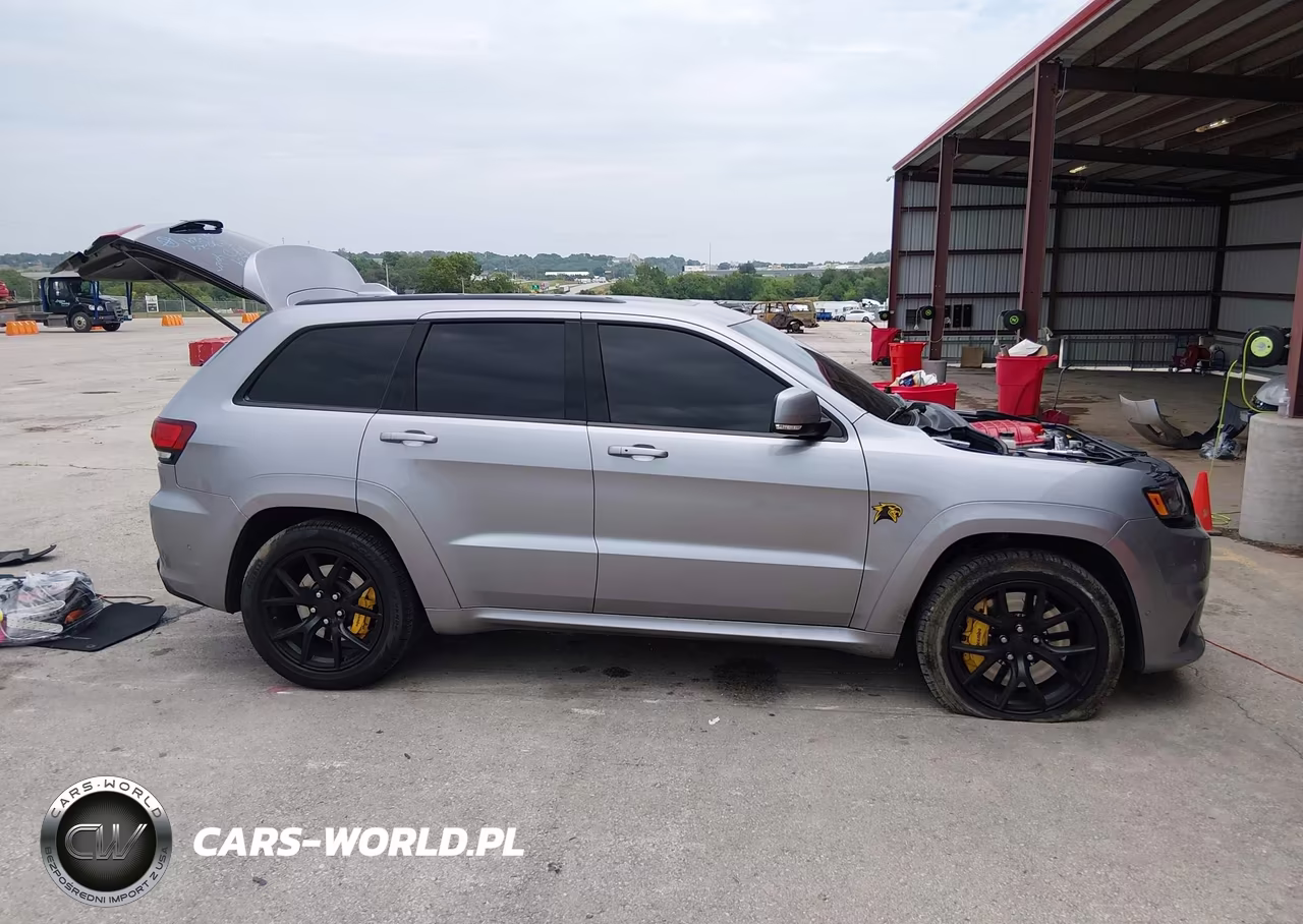 2018 Jeep Grand Cherokee Trackhawk 4X4 VIN:1C4RJFN90JC283885 - 13