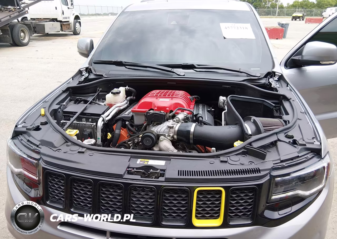 2018 Jeep Grand Cherokee Trackhawk 4X4 VIN:1C4RJFN90JC283885 - 6