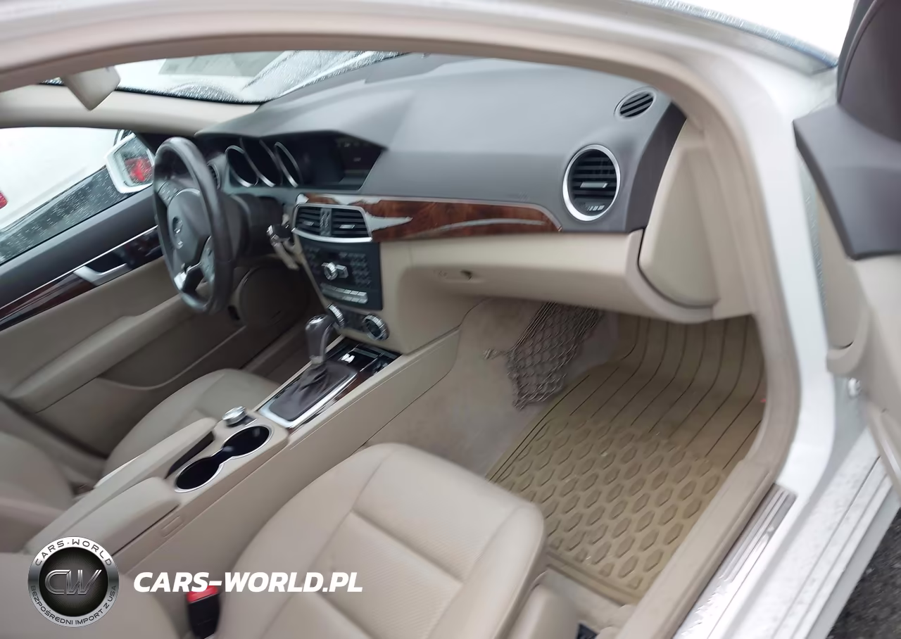2014 Mercedes-Benz C 300 Sport 4Matic VIN:WDDGF8AB7EG247421 - 5