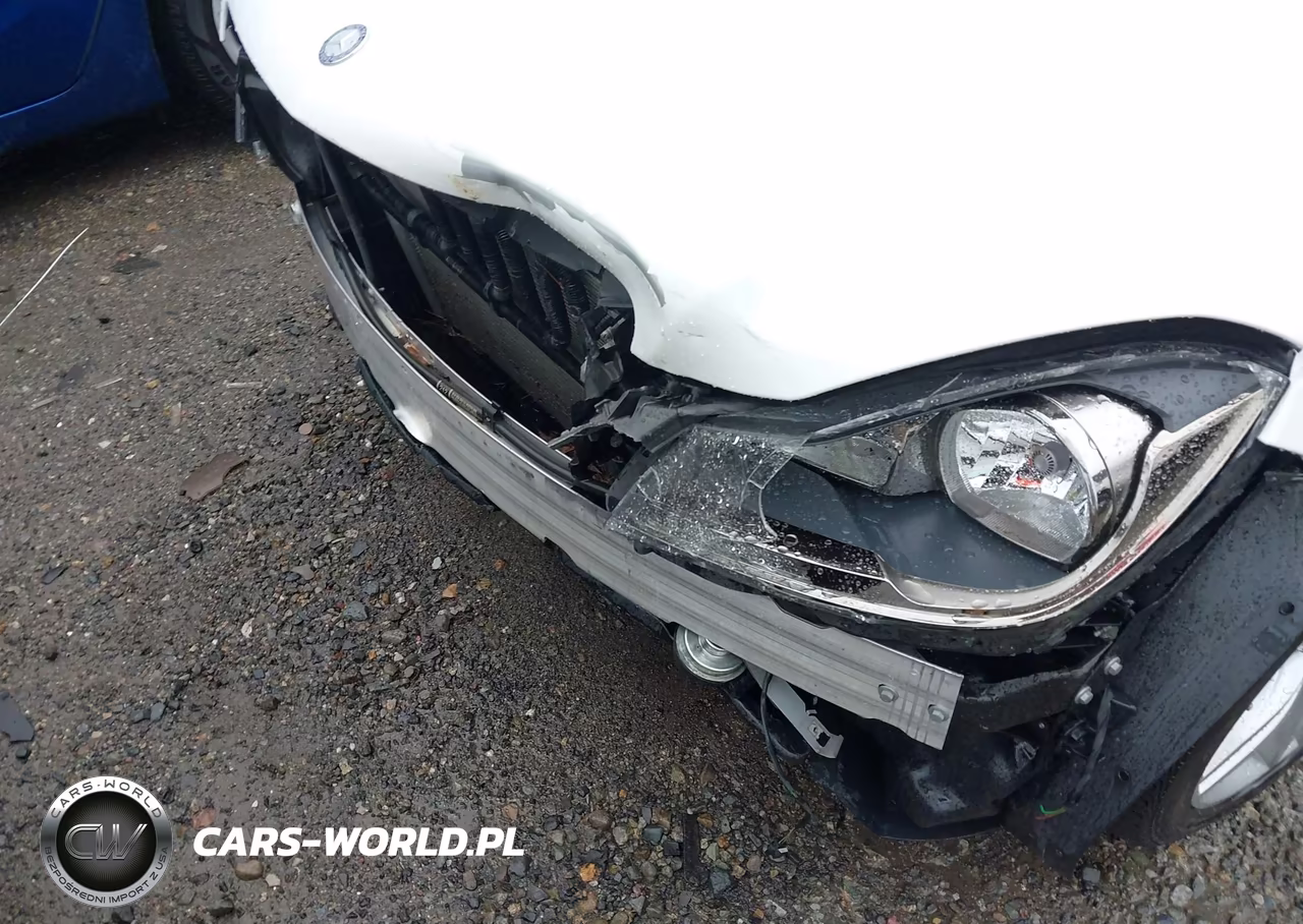 2014 Mercedes-Benz C 300 Sport 4Matic VIN:WDDGF8AB7EG247421 - 6