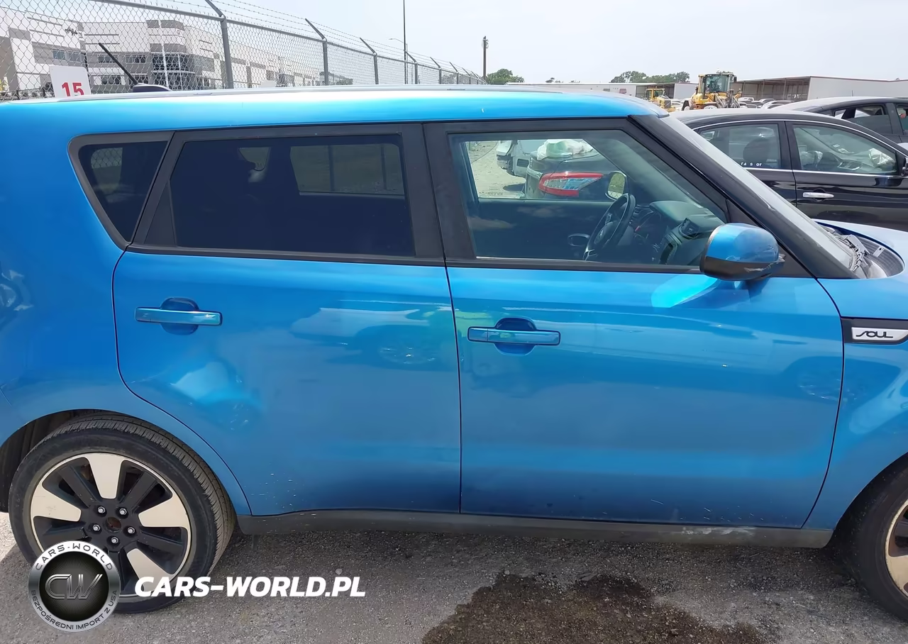 2018 Kia Soul + VIN:KNDJP3A59J7571653 - 13