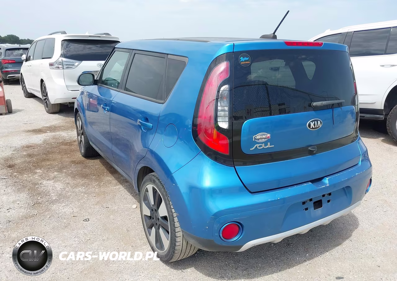 2018 Kia Soul + VIN:KNDJP3A59J7571653 - 3