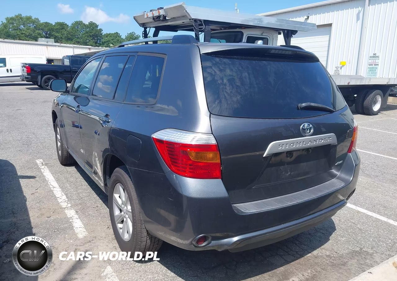 2010 Toyota Highlander Base V6 VIN:5TDBK3EHXAS005207 - 3
