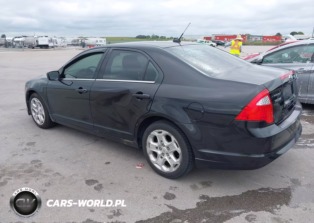 2011 Ford Fusion Se VIN:3FAHP0HA2BR234550 - 3