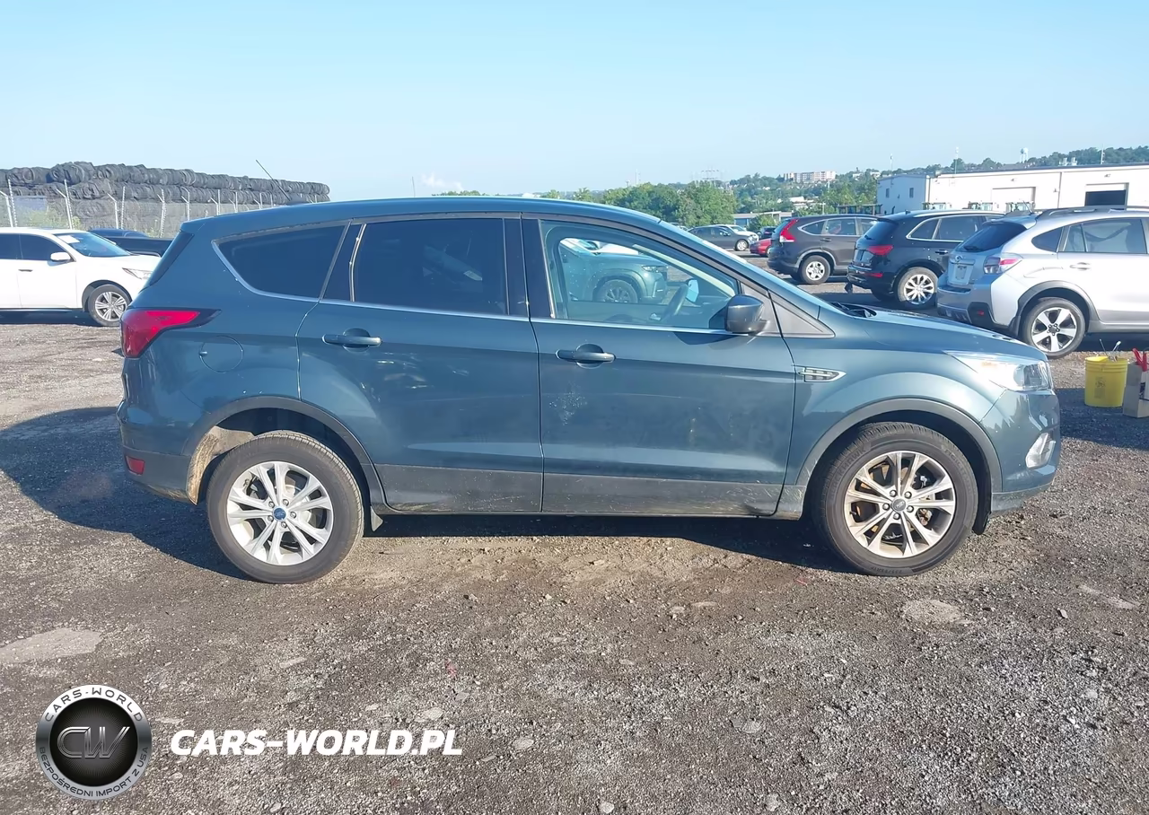 2019 Ford Escape Se VIN:1FMCU9GD5KUA43593 - 13