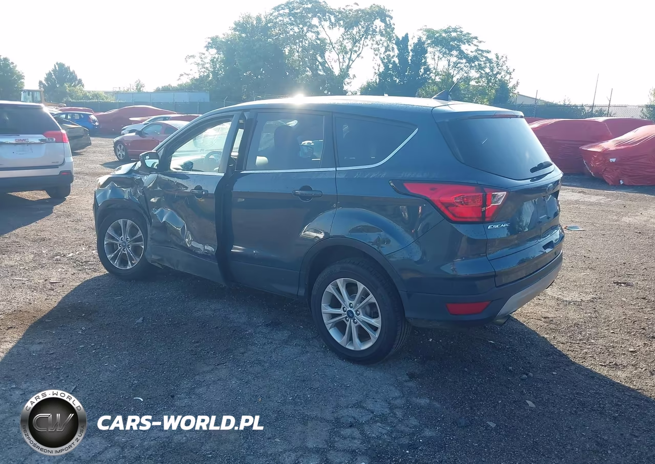 2019 Ford Escape Se VIN:1FMCU9GD5KUA43593 - 3