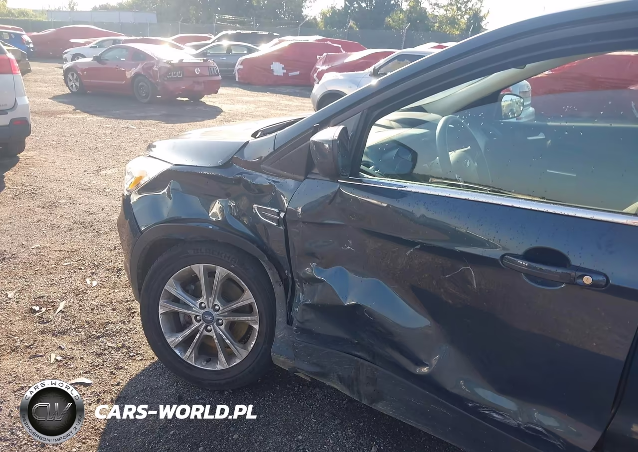 2019 Ford Escape Se VIN:1FMCU9GD5KUA43593 - 6
