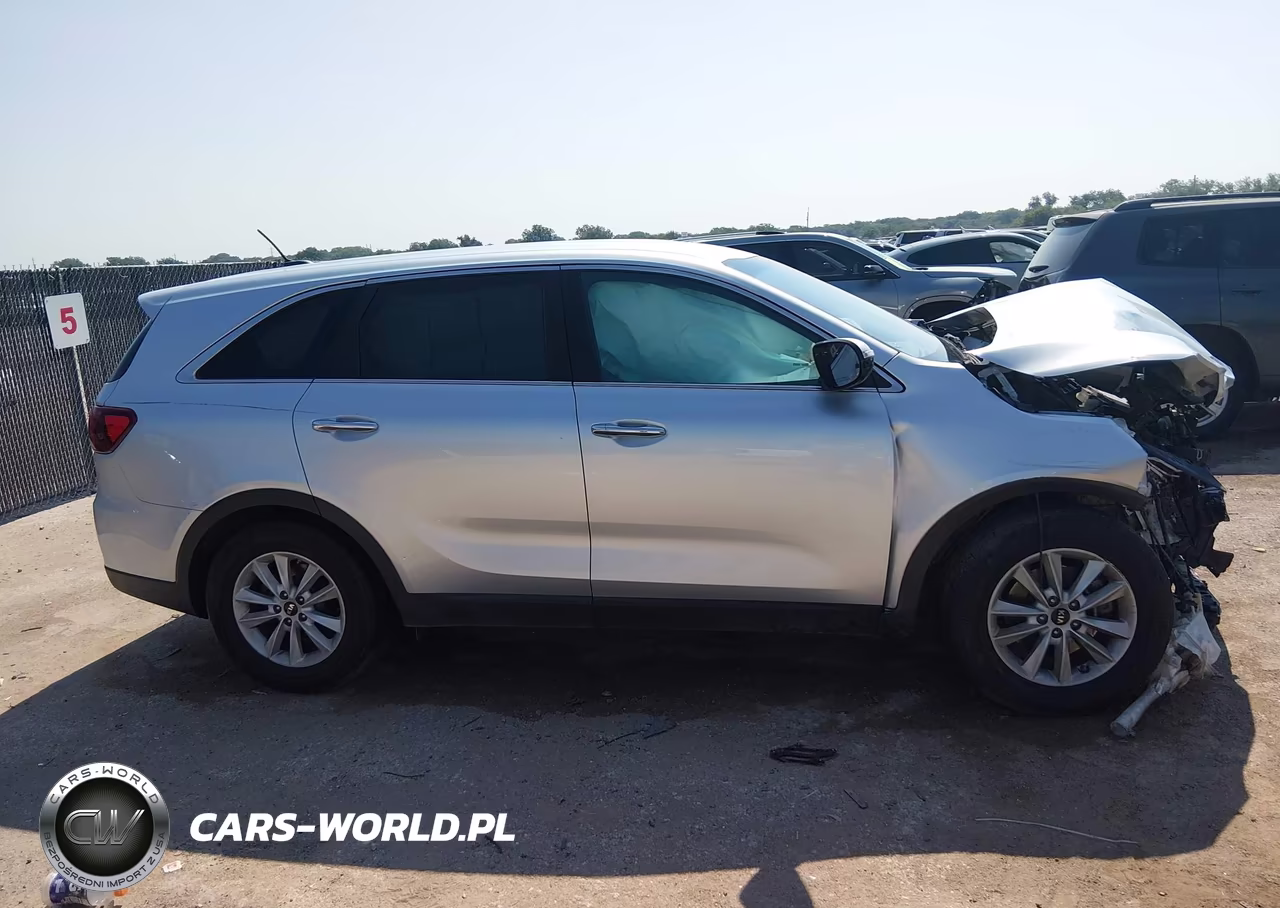 2019 Kia Sorento 3.3L Lx VIN:5XYPG4A52KG579193 - 12