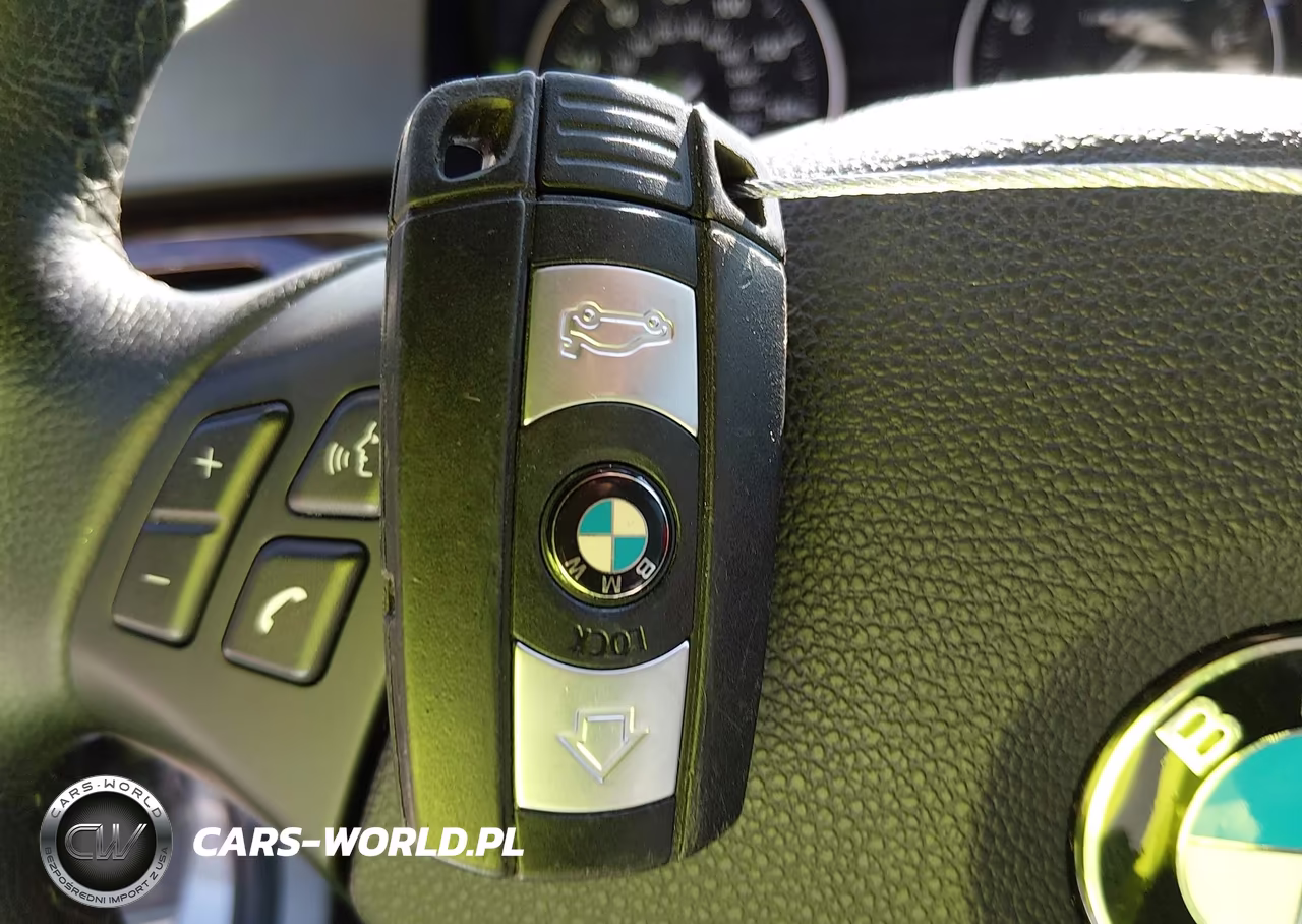 2011 BMW 328I VIN:WBAPH7G54BNN07388 - 11