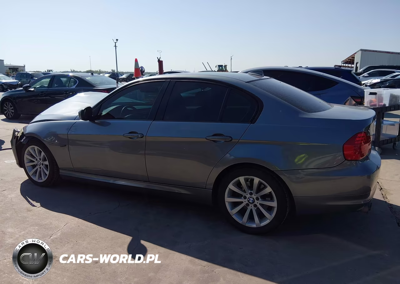 2011 BMW 328I VIN:WBAPH7G54BNN07388 - 15