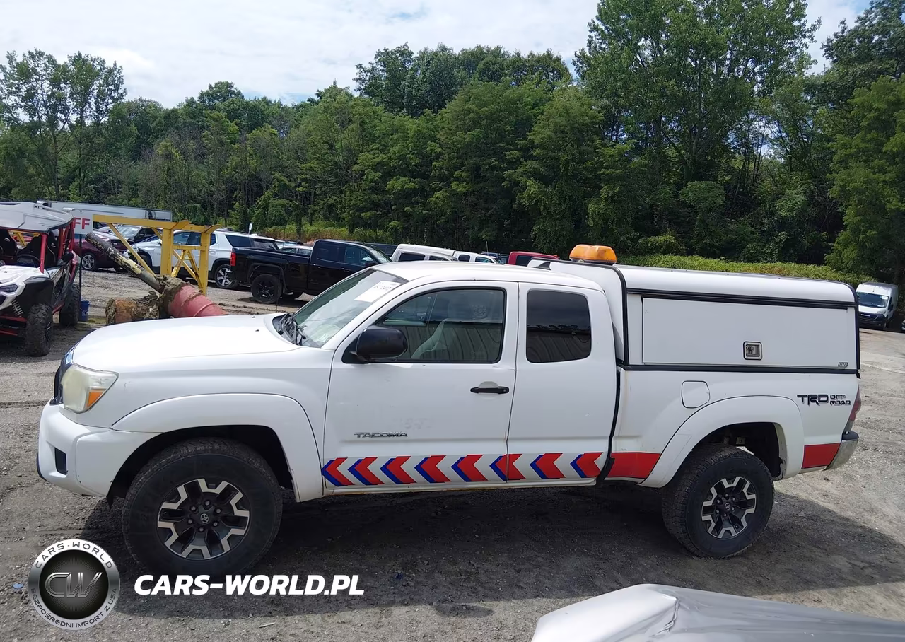 2014 Toyota Tacoma Base V6 VIN:5TFUU4EN5EX104273 - 14