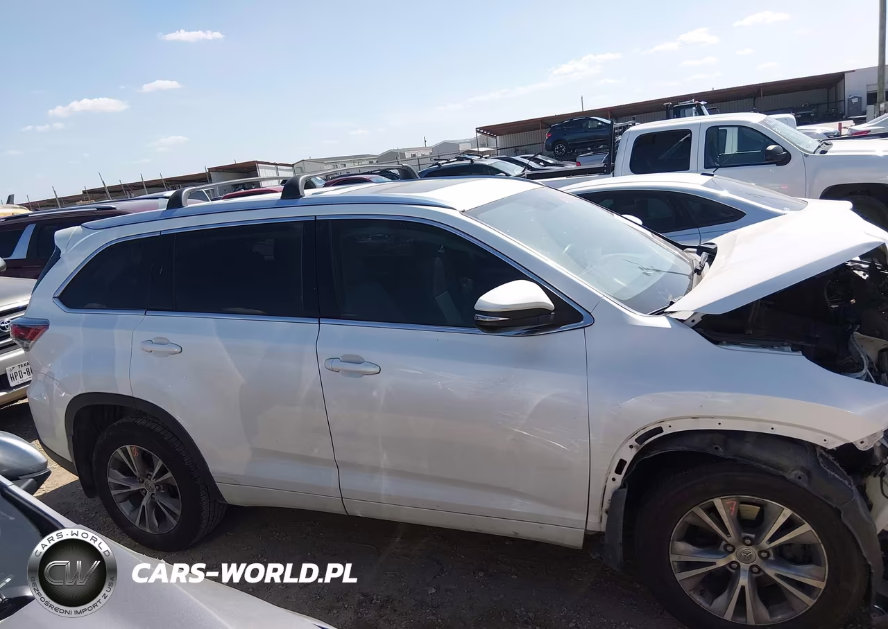 2015 Toyota Highlander Xle V6 VIN:5TDKKRFH6FS117172 - 14