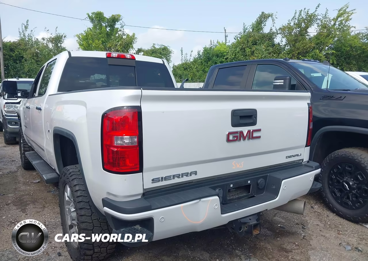 2018 GMC Sierra 2500Hd Denali VIN:1GT12UEY6JF274404 - 3