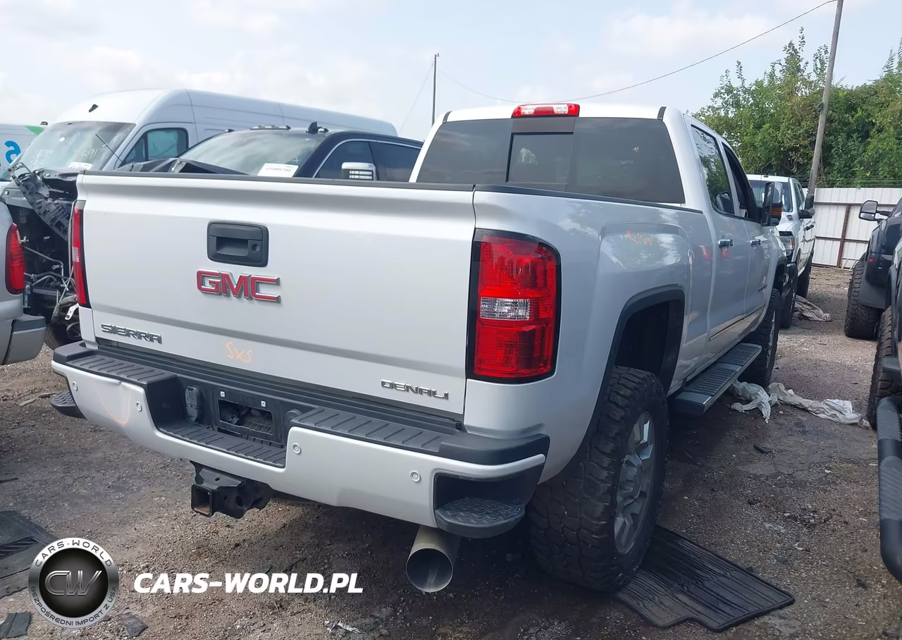 2018 GMC Sierra 2500Hd Denali VIN:1GT12UEY6JF274404 - 4