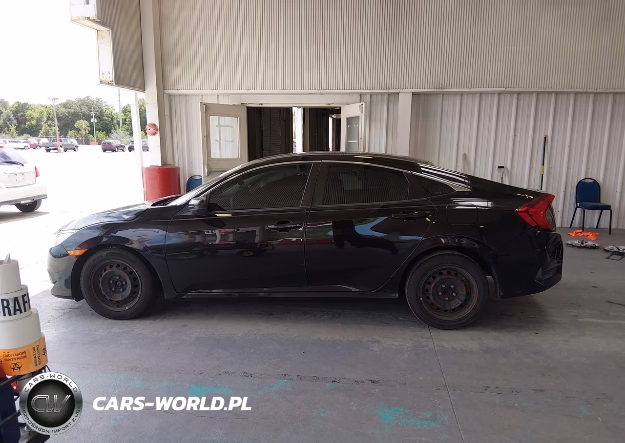 2018 Honda Civic Lx VIN:19XFC2F57JE028970 - 15