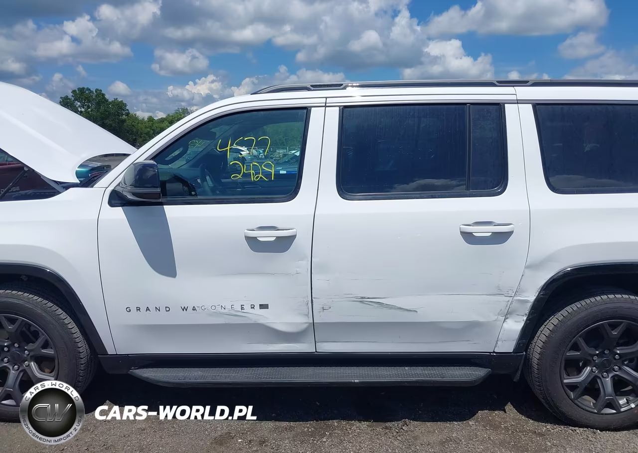 2026 Jeep Grand Wagoneer L Limited Altitude 4X4 VIN:1C4SJSBP1TS159131 - 17