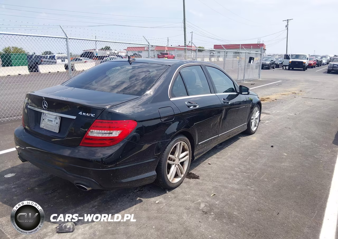 2013 Mercedes-Benz C 300 Sport 4Matic VIN:WDDGF8AB1DR301217 - 4