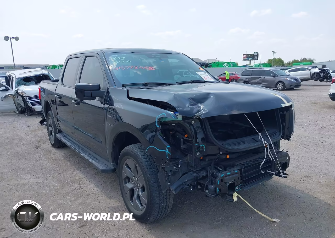 2023 Ford F-150 Lightning Lariat