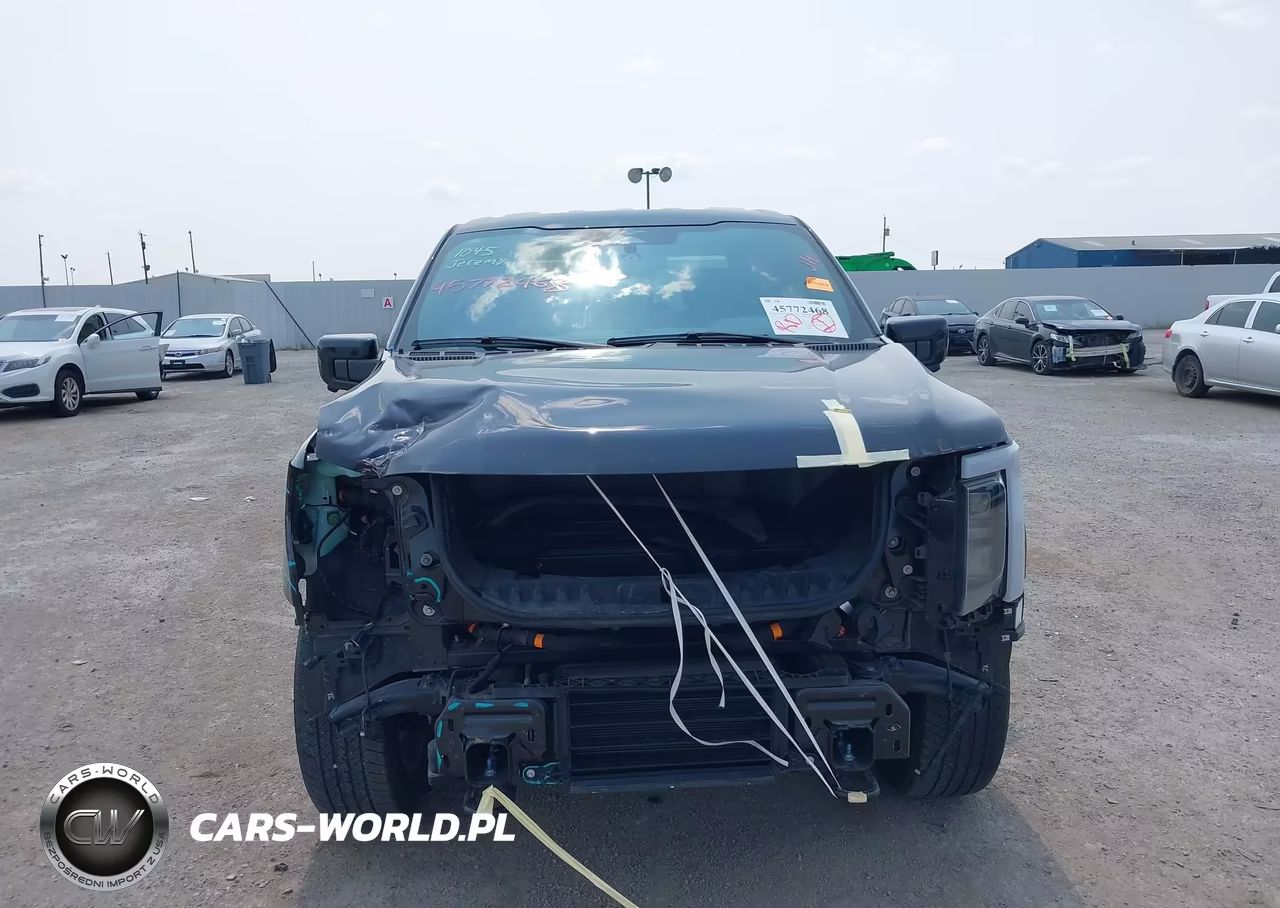2023 Ford F-150 Lightning Lariat VIN:1FTVW1EL9PWG20219 - 13