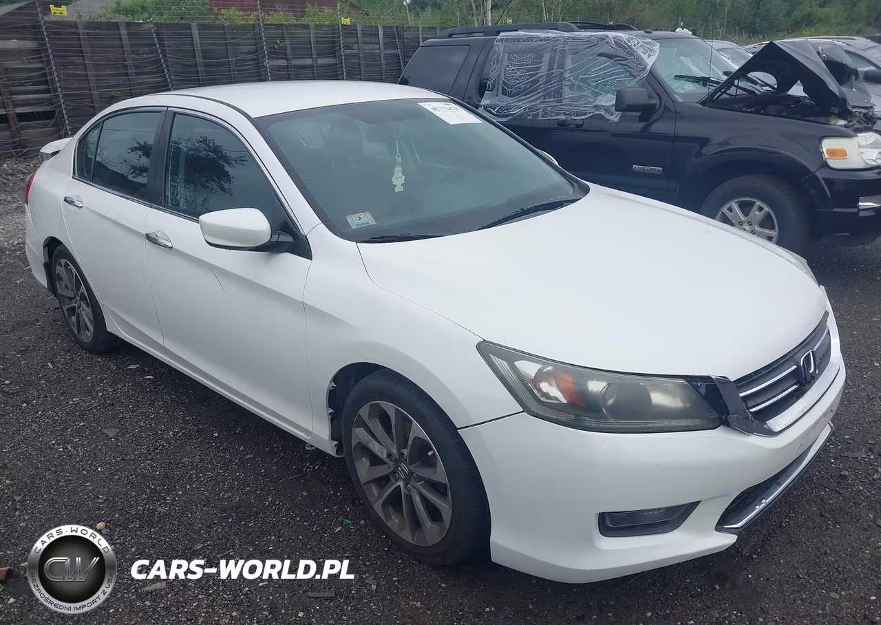 2015 Honda Accord Sport VIN:1HGCR2F53FA151162 - 13